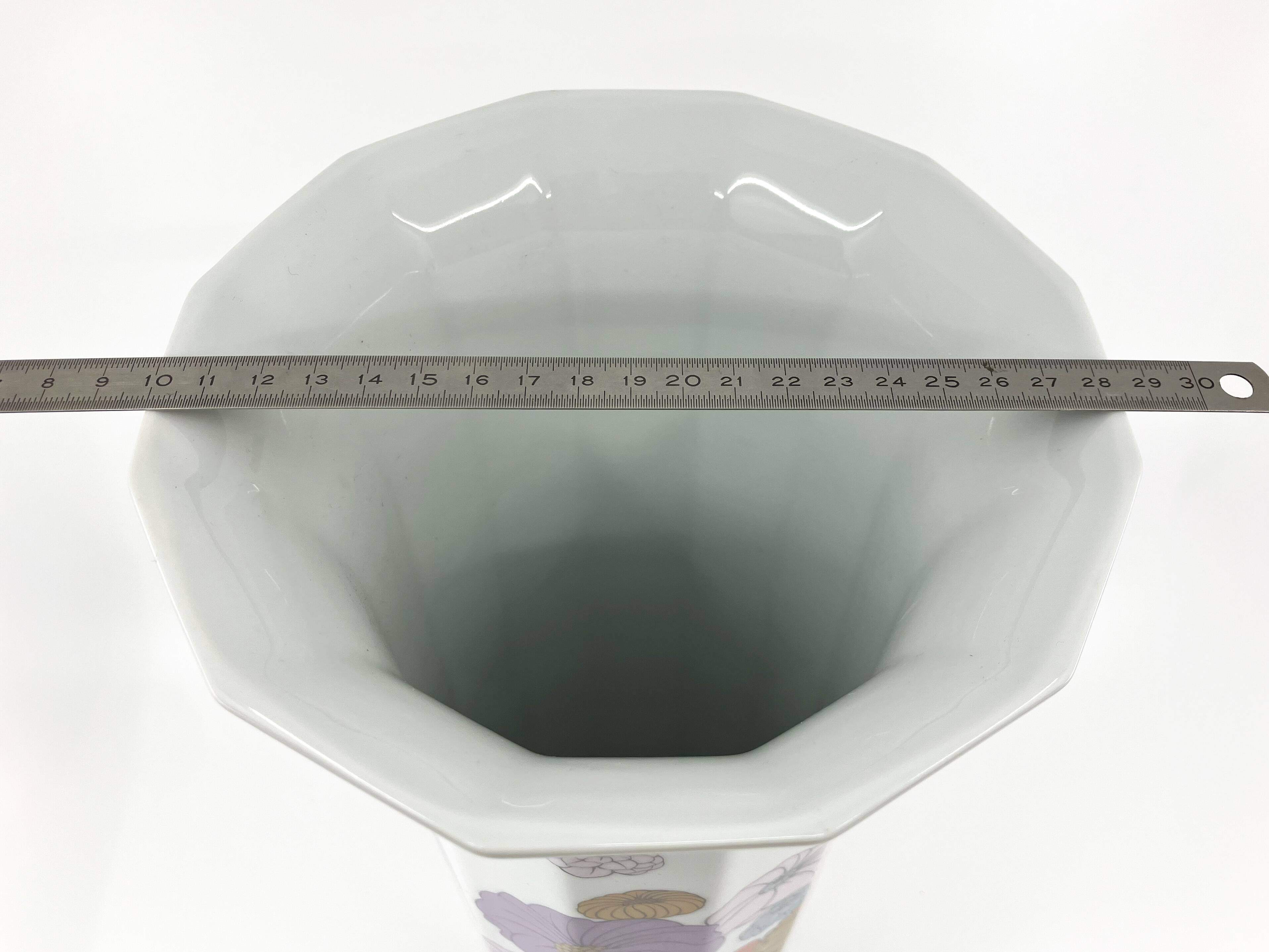 Large porcelain vase • Rosenthal • Tapio Wirkkala • Germany 1979