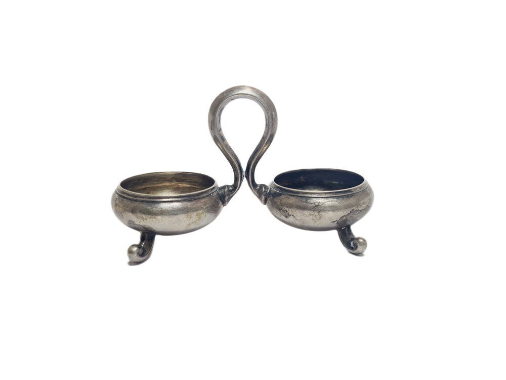 Porte-sel et poivre en argent éclectique, Allemagne, années 1890.