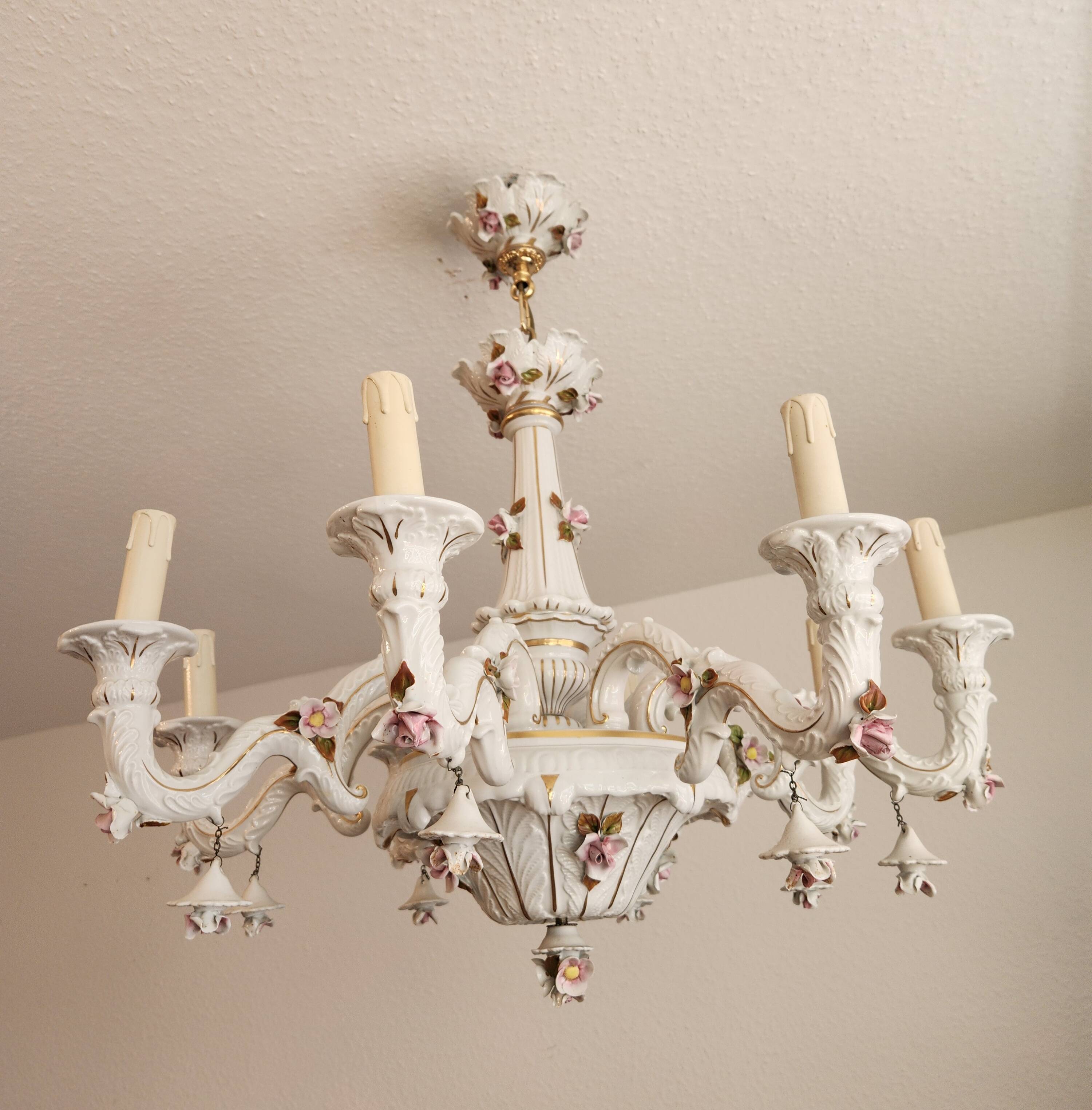 Large hand-painted gilded chandelier mangani ceramiche porcelain