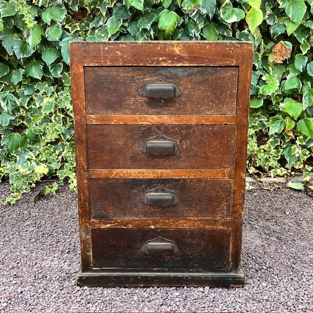 Cabinet - 4 drawer trade furniture with shell handles