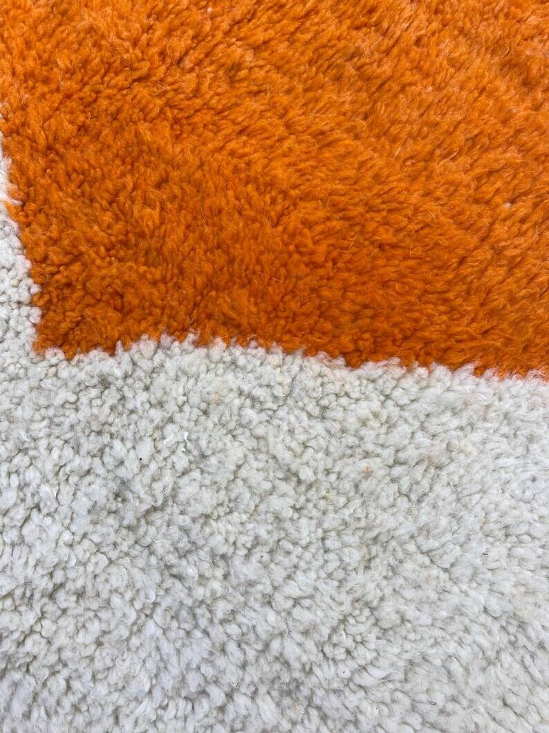 Tapis azilal Tissé main traditionnelle taille 200 x 300 cm