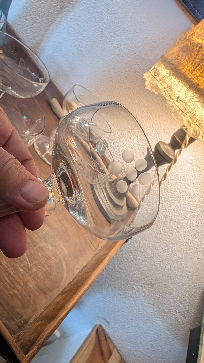 Coupes en verre ciselé années 50