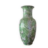 Large decorative porcelain/ceramic vase - floral patterns