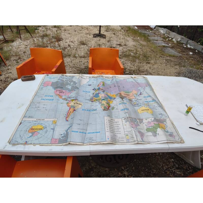 Laminated world map by P. Serryn 1972