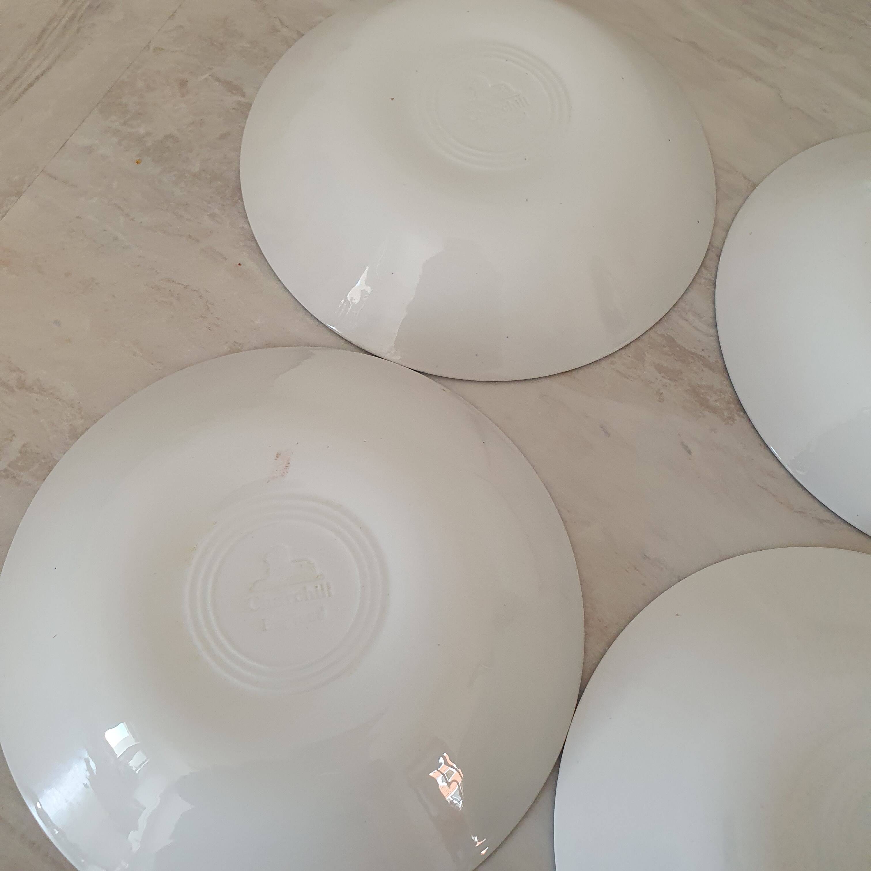 Churchill / Deep plates in English porcelain