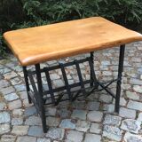 Coffee table or end of sofa making review holders in oak and wrought iron