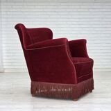 Fauteuil danois des années 1970, velours de mobilier rouge cerise, pieds en bois de chêne.