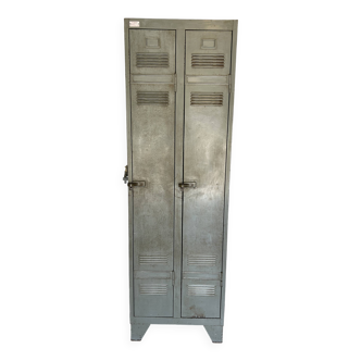 Industrial locker room