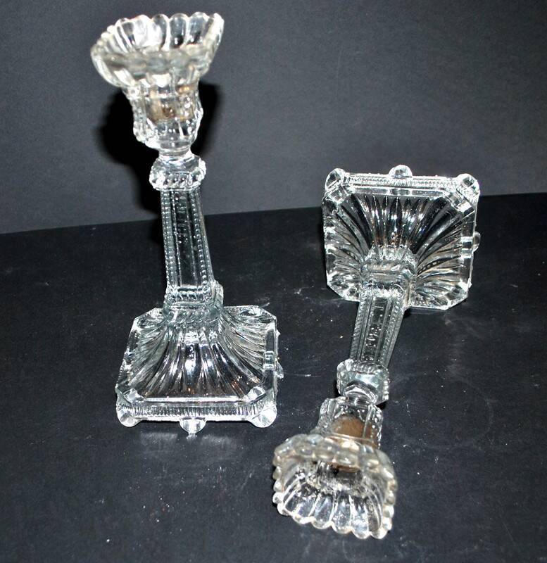 Set of 2 Egyptian-decorated candlesticks, Vallerysthal glassware, 1900