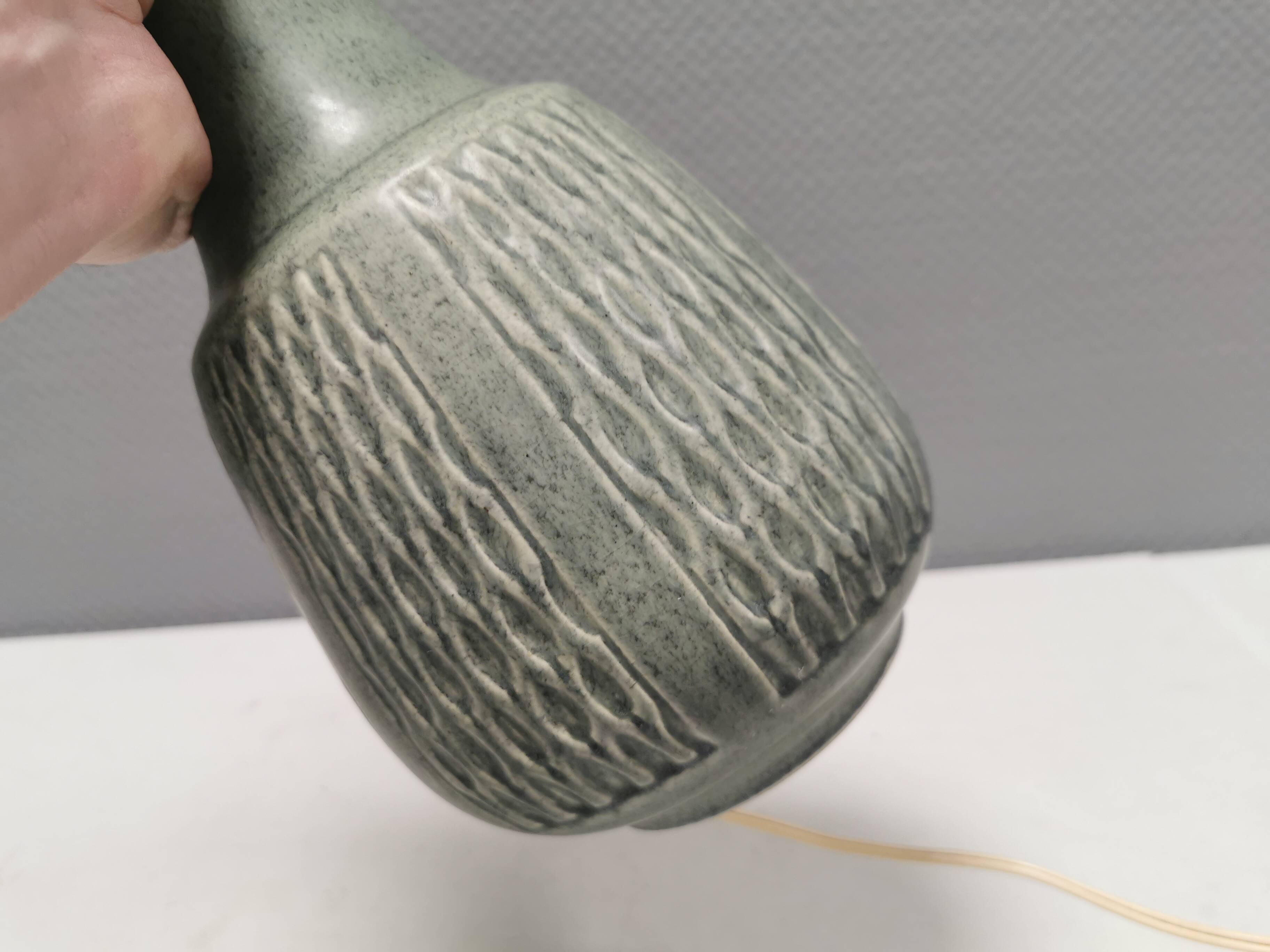 Large and beautiful table lamp in grey-green ceramic by Einar Johansen (EJ) 1970-80s.