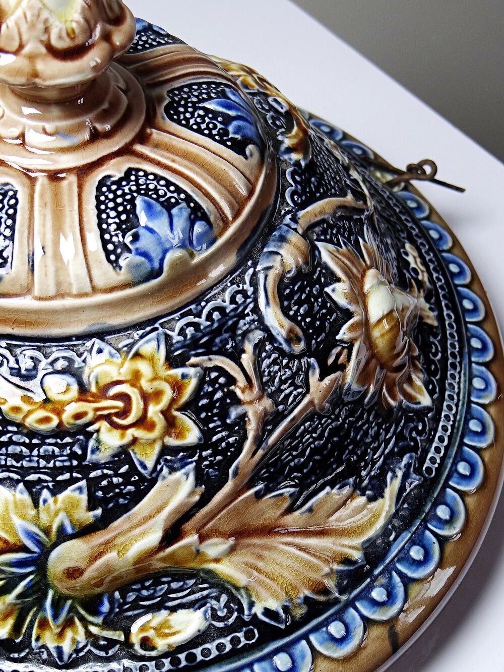 Antique hanging planter from the early 19th-20th century in Art Nouveau majolica.