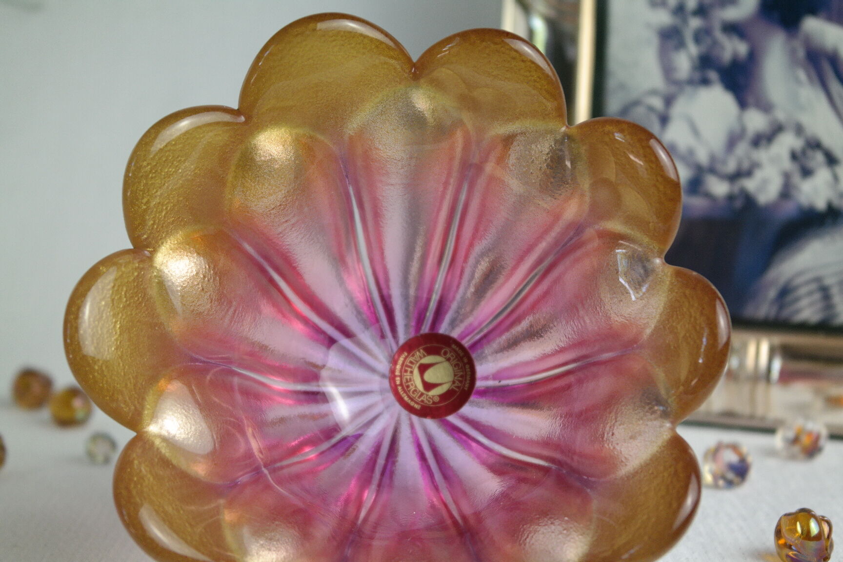 Empty pocket in pink glass paste corolla vintage Germany