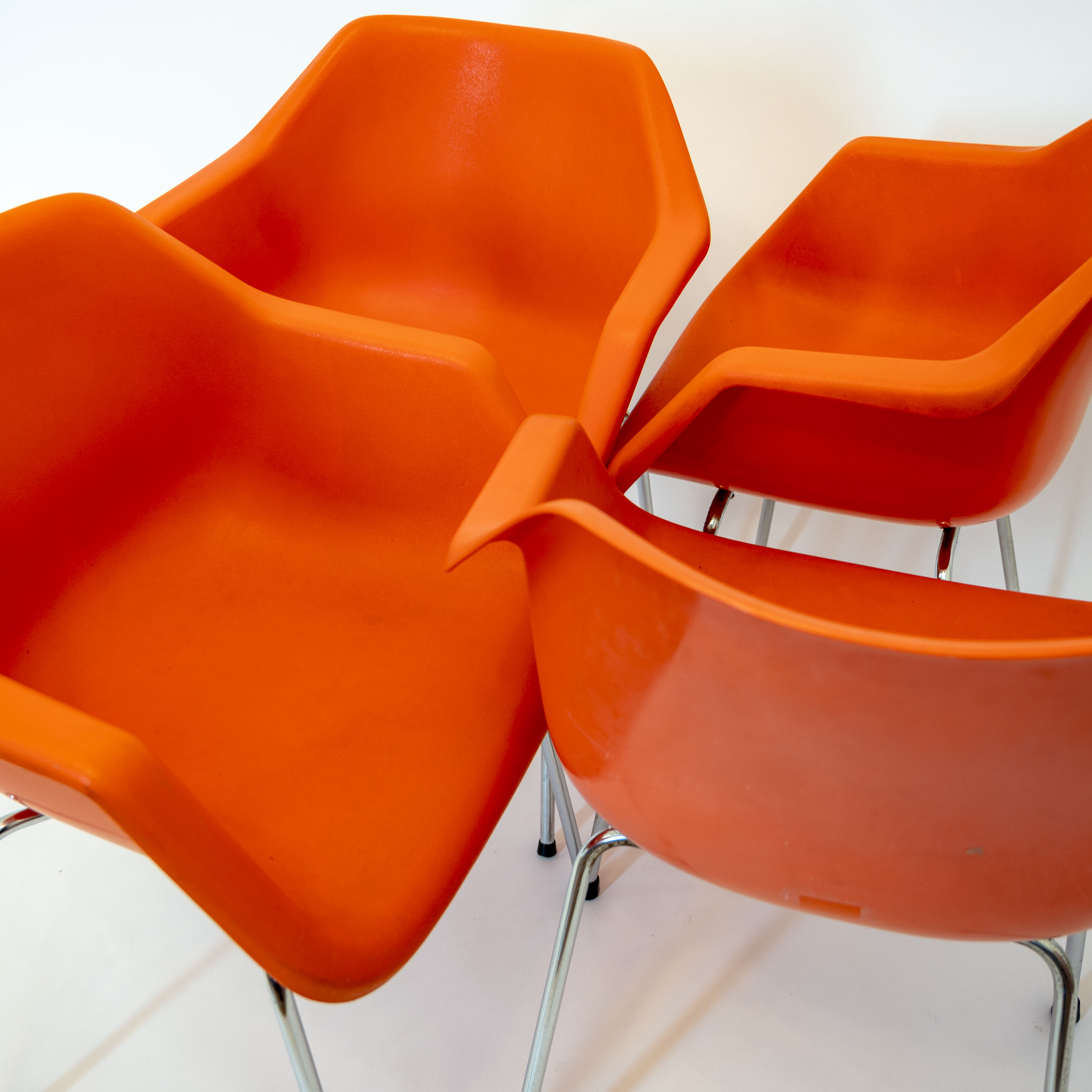 Set of 4 armchairs by Robin Day, for Hille, England, 1967