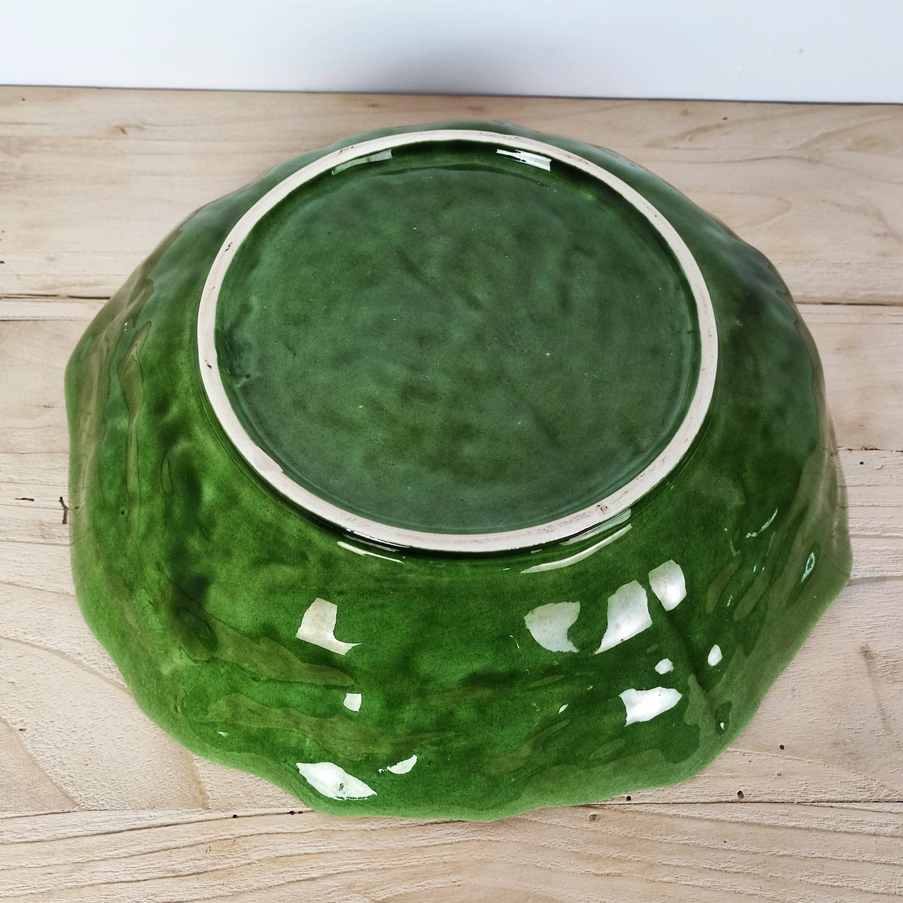 Deep “cabbage leaf” dish