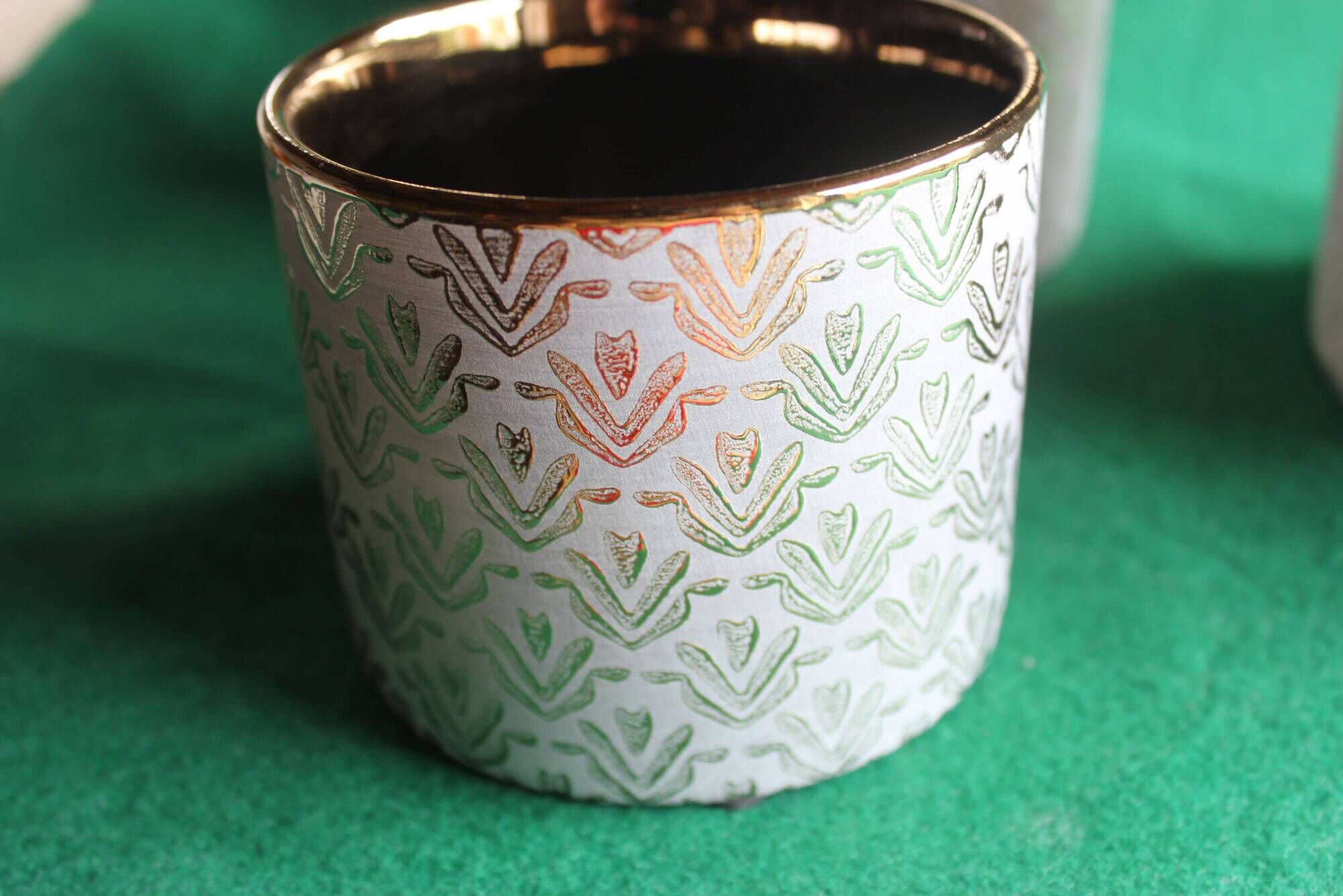 Cache pots