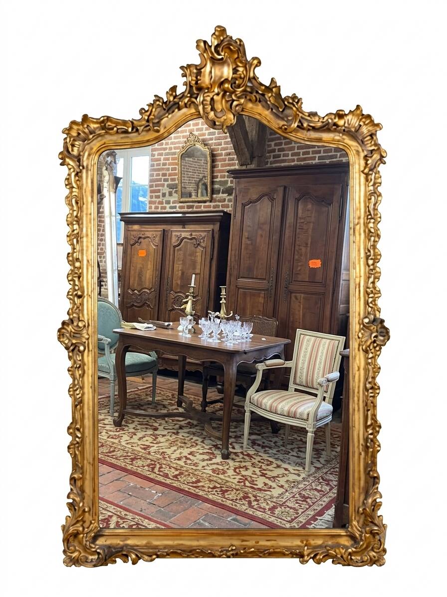 Miroir style Louis XV doré à la feuille d'or du XIXème, 181cm H