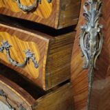 Curved Louis XV style commode with marquetry – Marble top – Gilded bronzes –