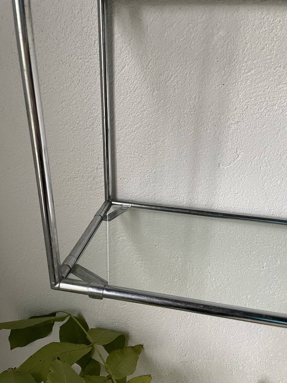 Abstracta Poul Cadovious wall shelf