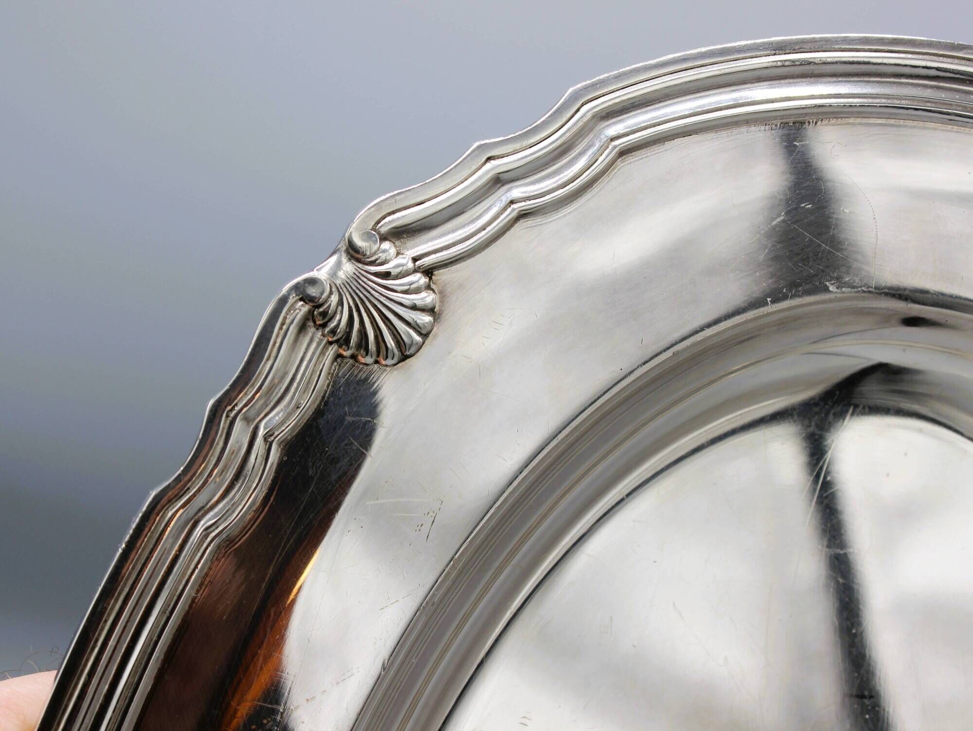 Very beautiful oval flat serving platter in silvered metal gallia coqui decoration