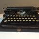 Typewriter Underwood portable Elliott - Fisher 3 Bank