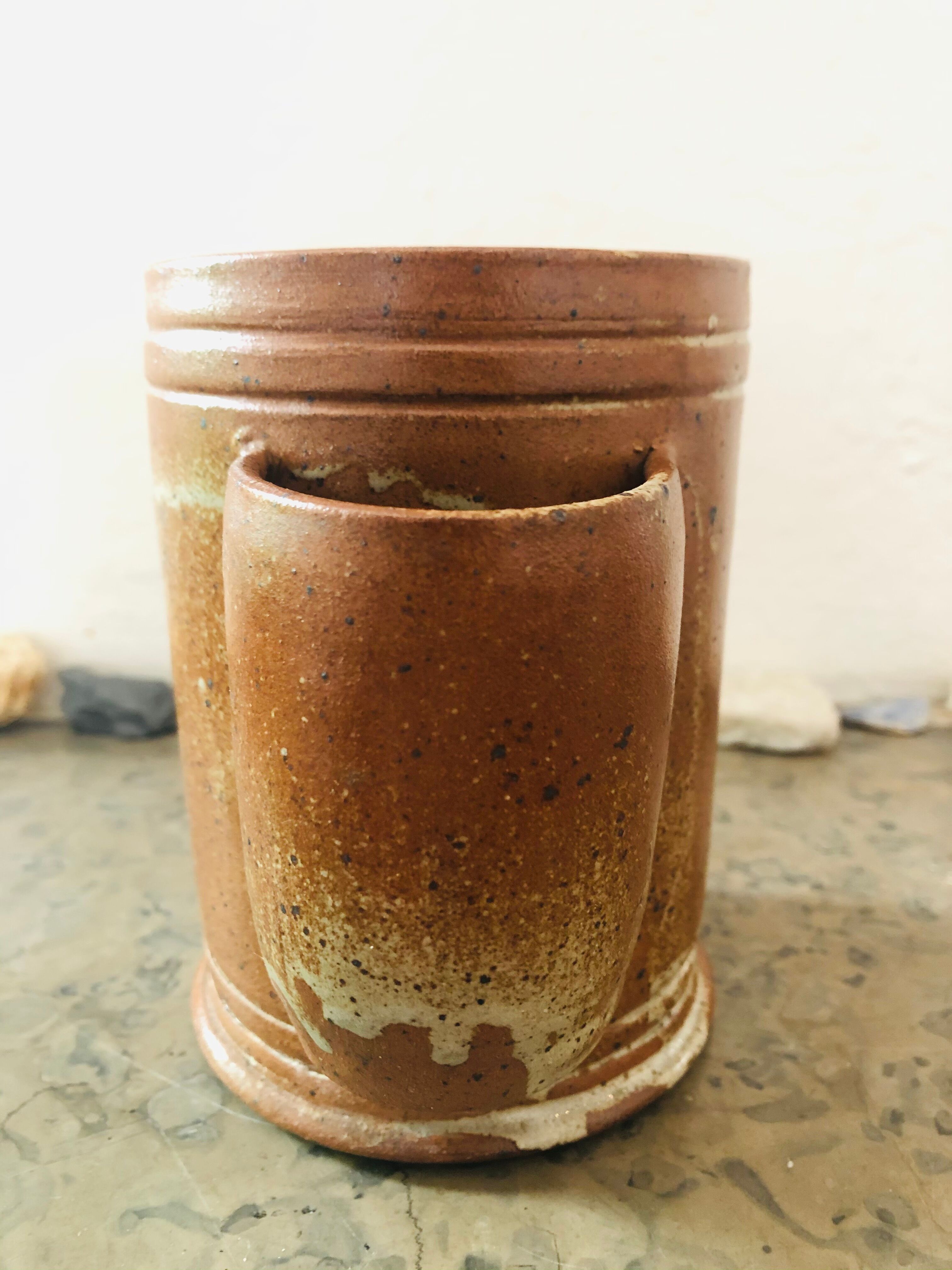 Small double sandstone pot