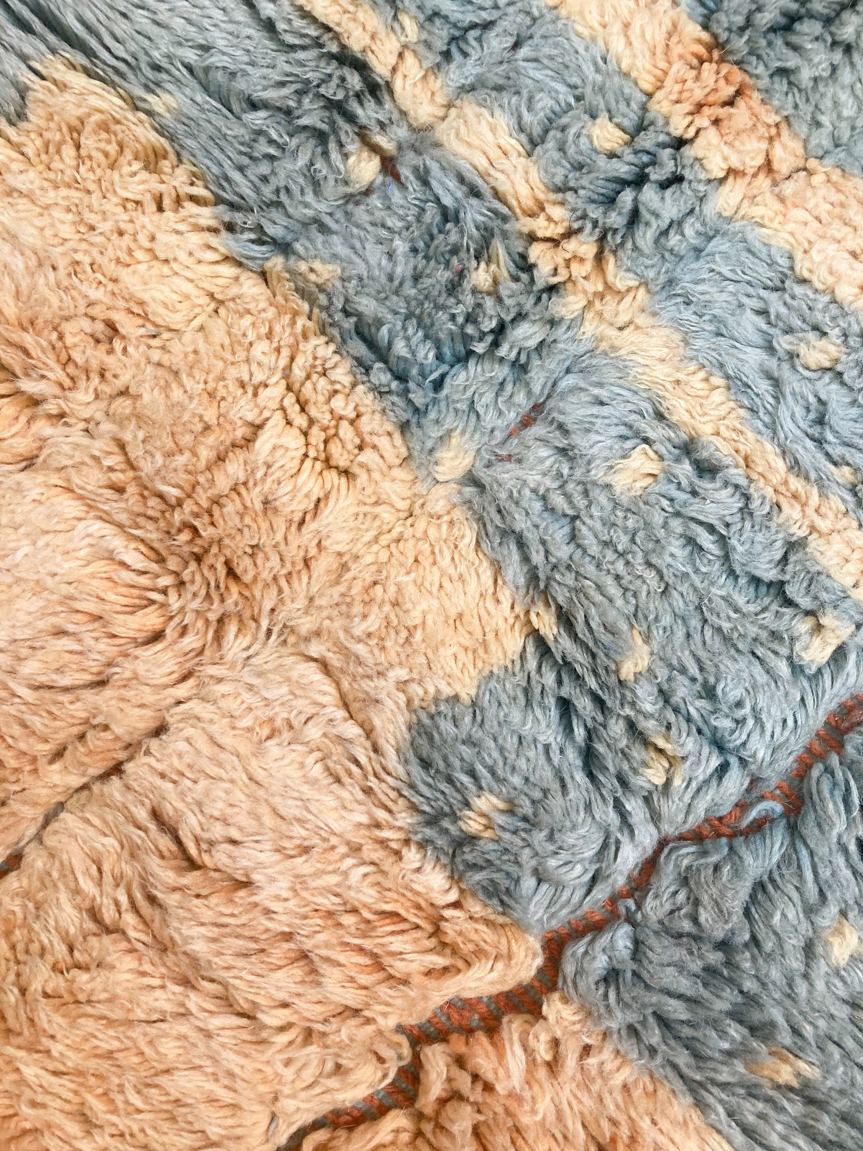 Contemporary Moroccan Berber carpet M'rirt 2,60x1,65m