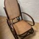 Rocking-chair en bois courbé et cannage