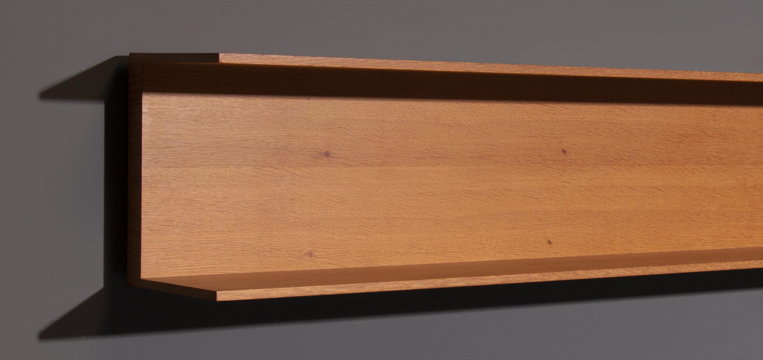 Renz wall shelf in oak width 150 cm wide
