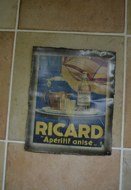 Ricard screened plate