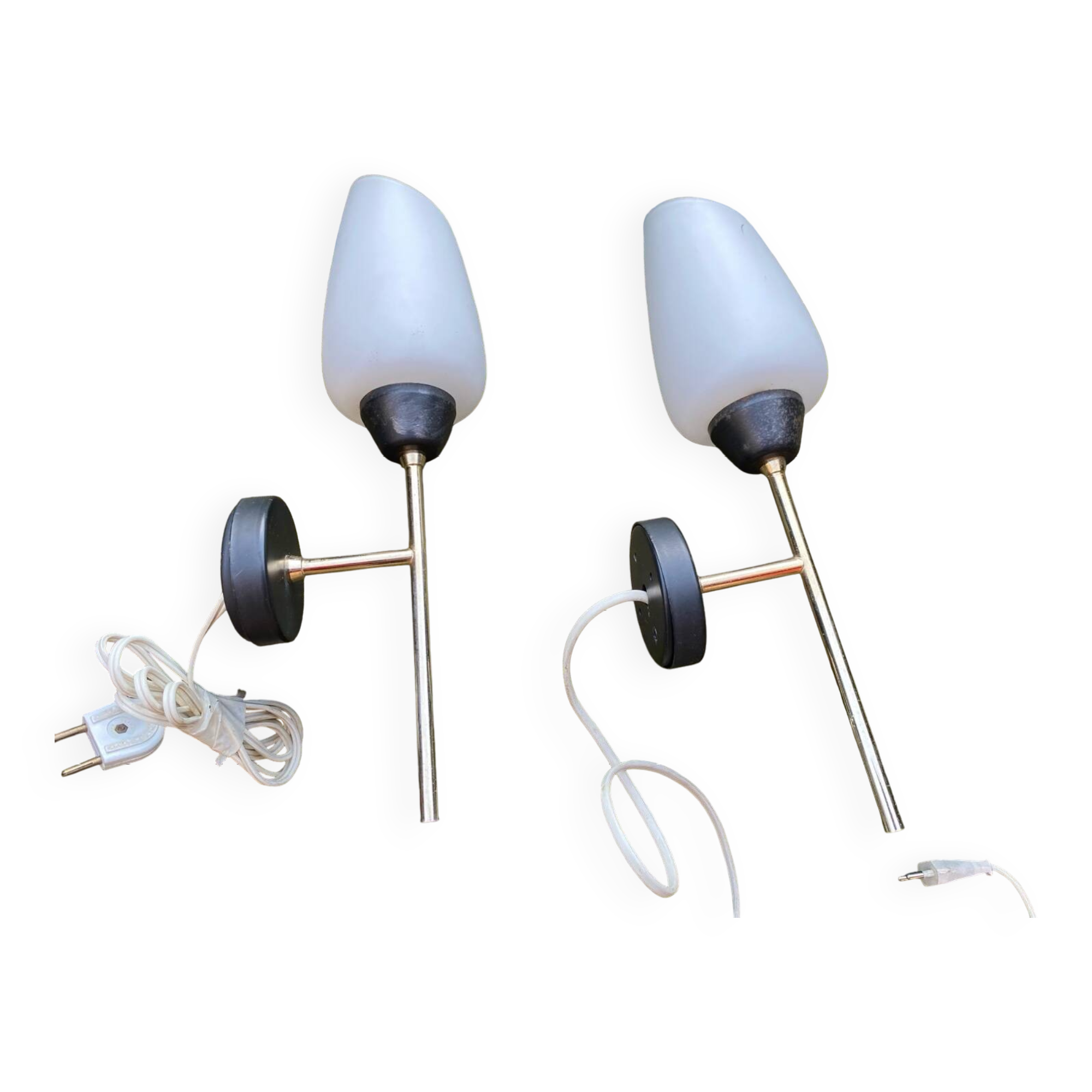 Pair of opaline wall lights from Maison Arlus circa 1950