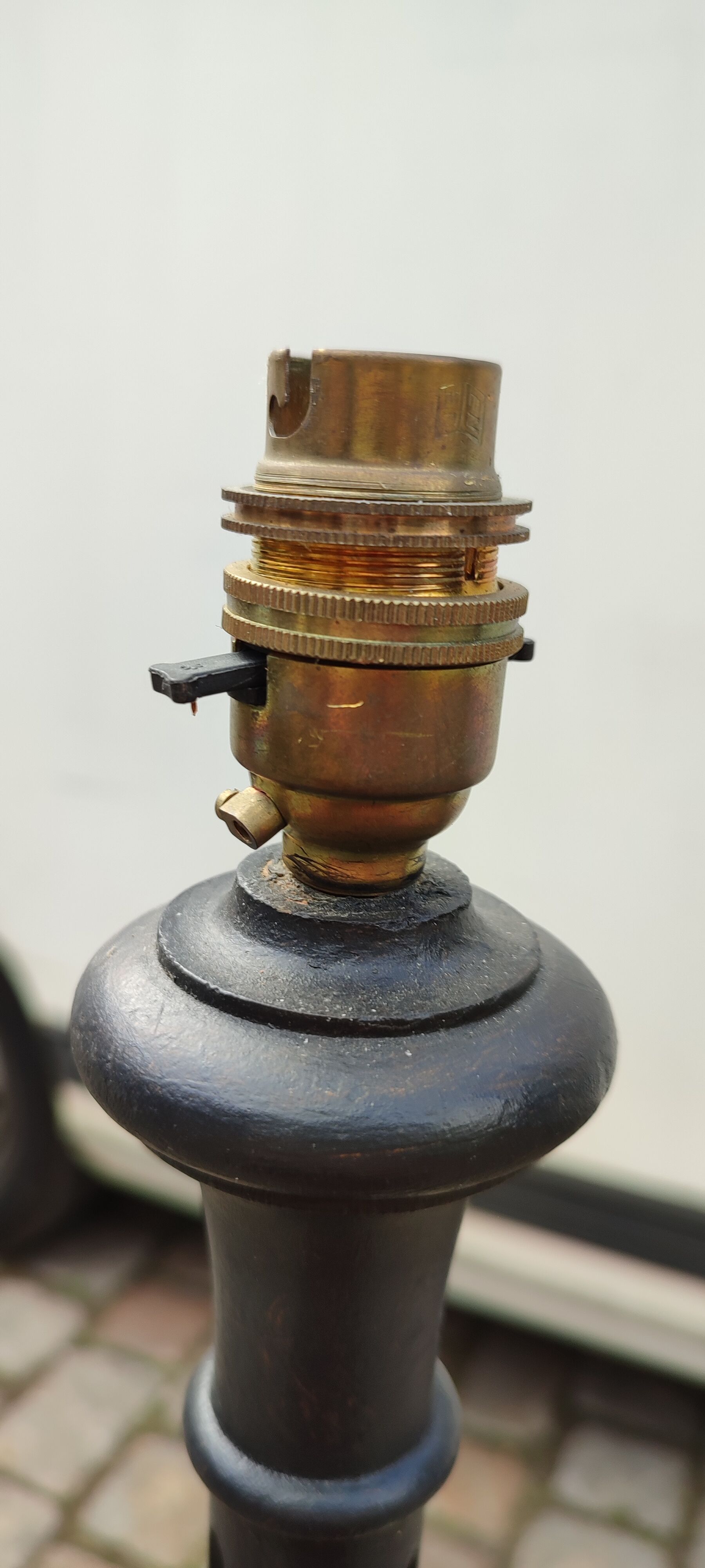 Set of 2 wooden floor lamps