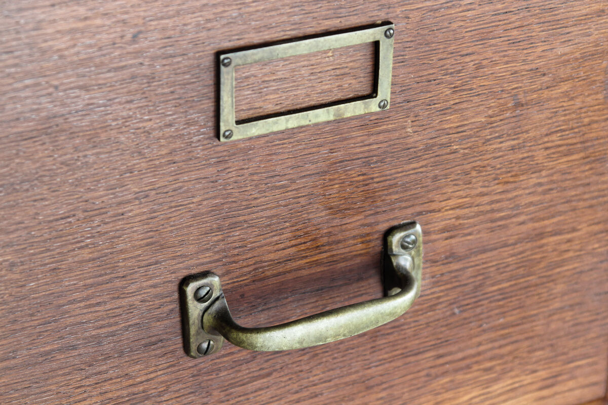 Old double oak binder