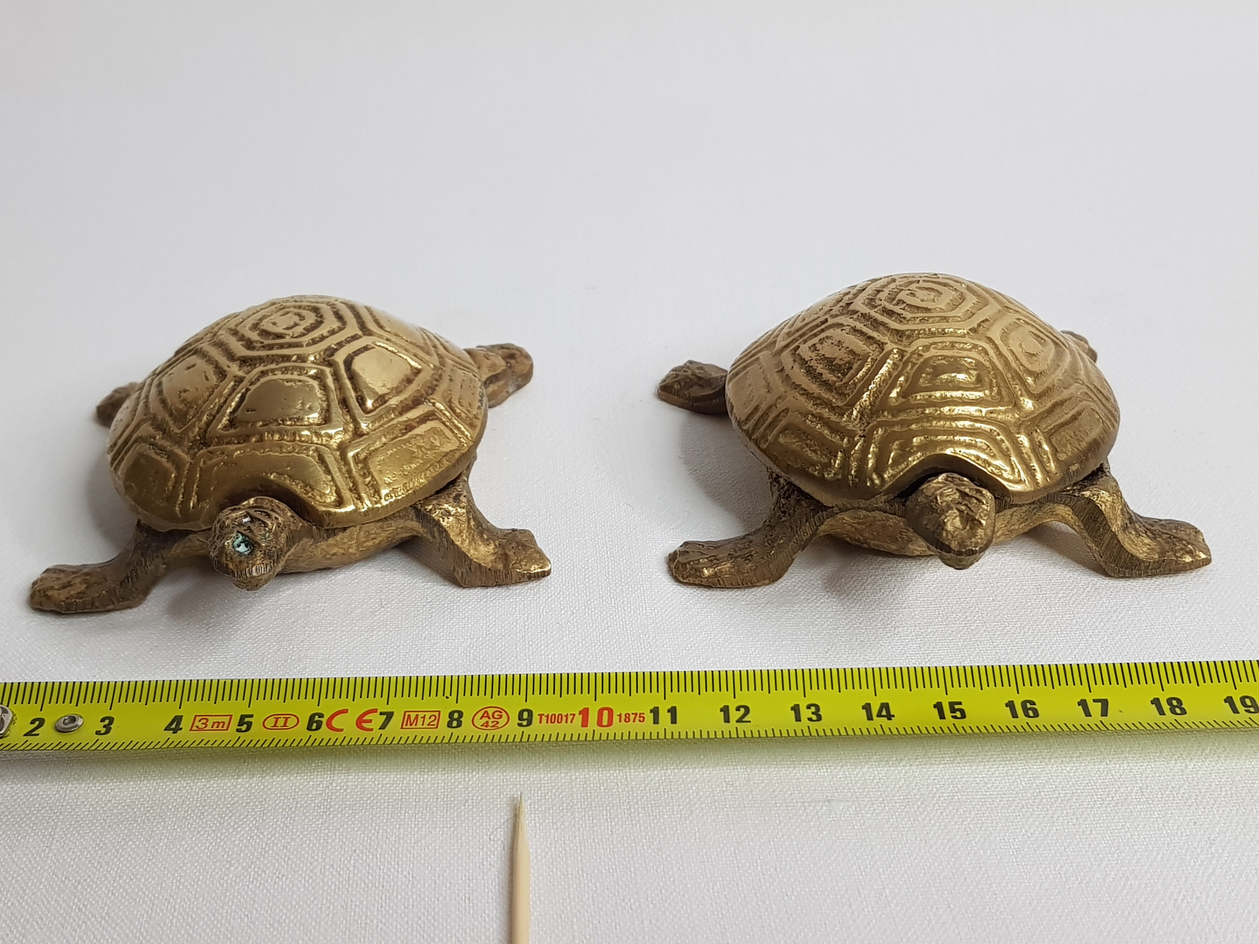 Pair of zoomorphic ashtrays, golden brass turtles