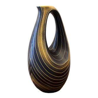 Black and yellow Saint Clement pitcher vase