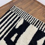 Traditional handmade pure wool Berber rug size 100 x 200 cm