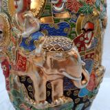 Rare and large vase satsuma in round bump. Mid-20th.