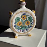 Vintage flat plate in white Modra earthenware, hand-painted.