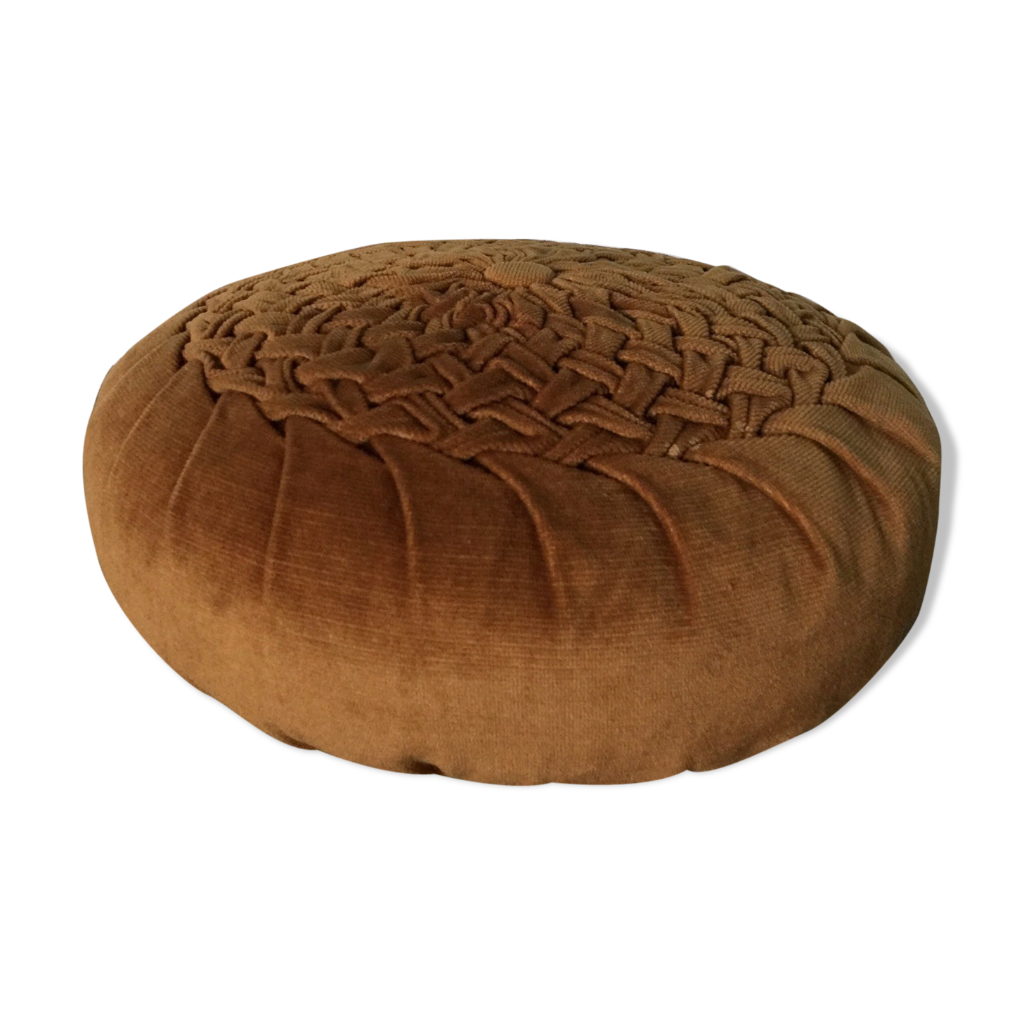 Brown round cushion with velvet folds