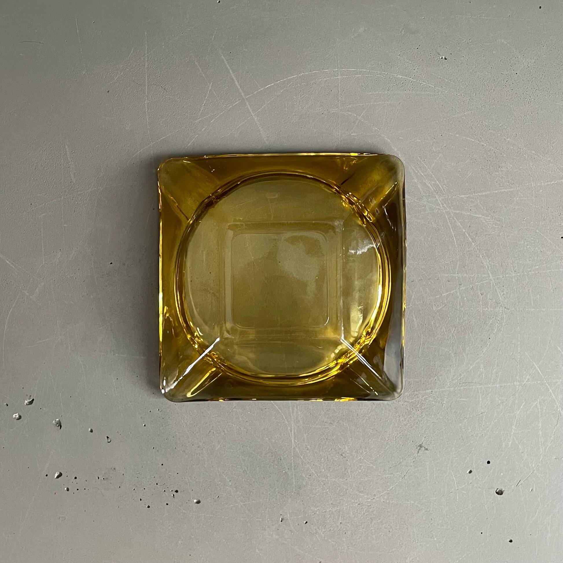 Cendrier vintage en verre jaune