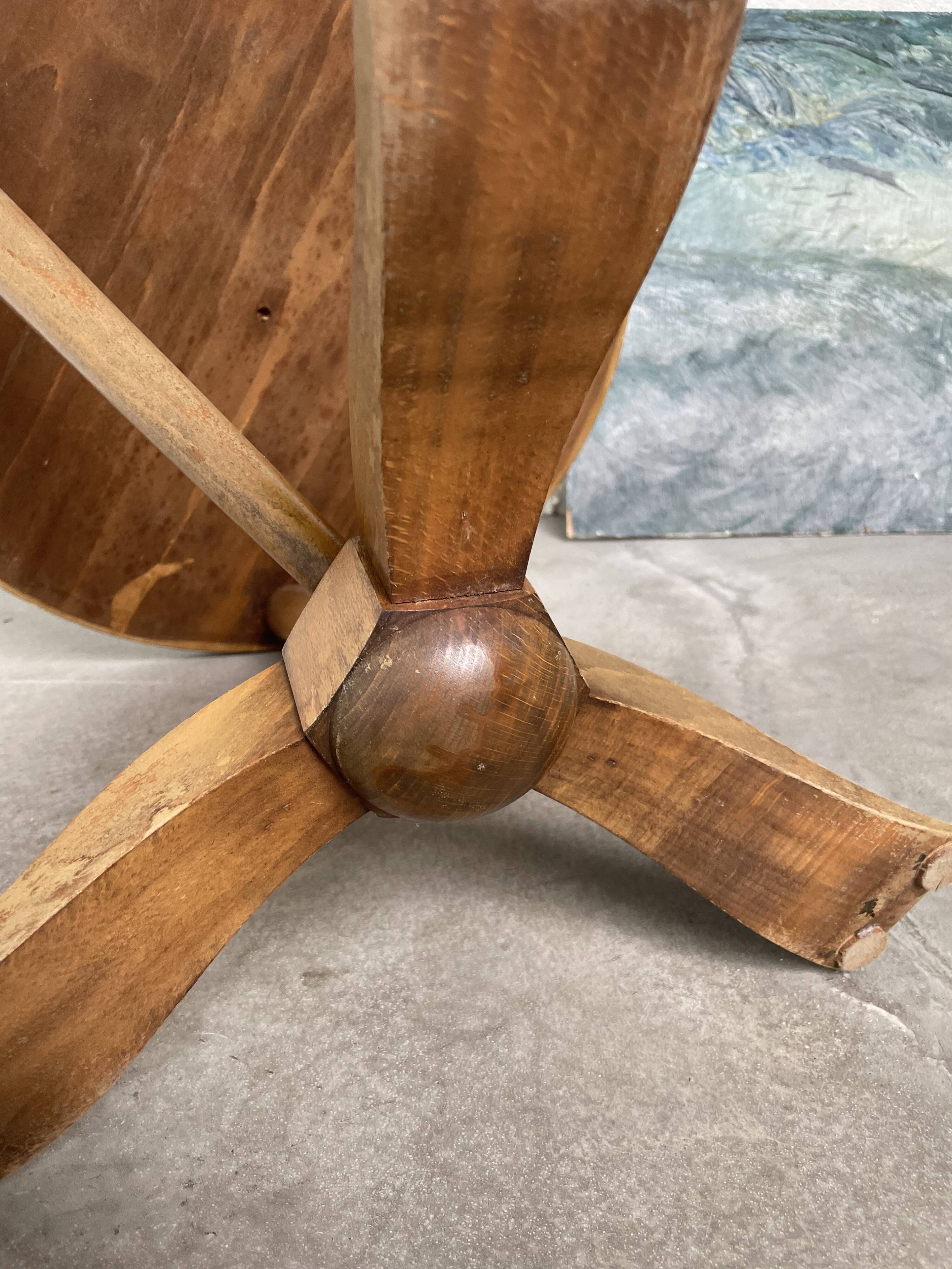 Art deco mirror pedestal table in walnut 1930