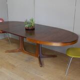 Extendable oval table baumann in elm central foot