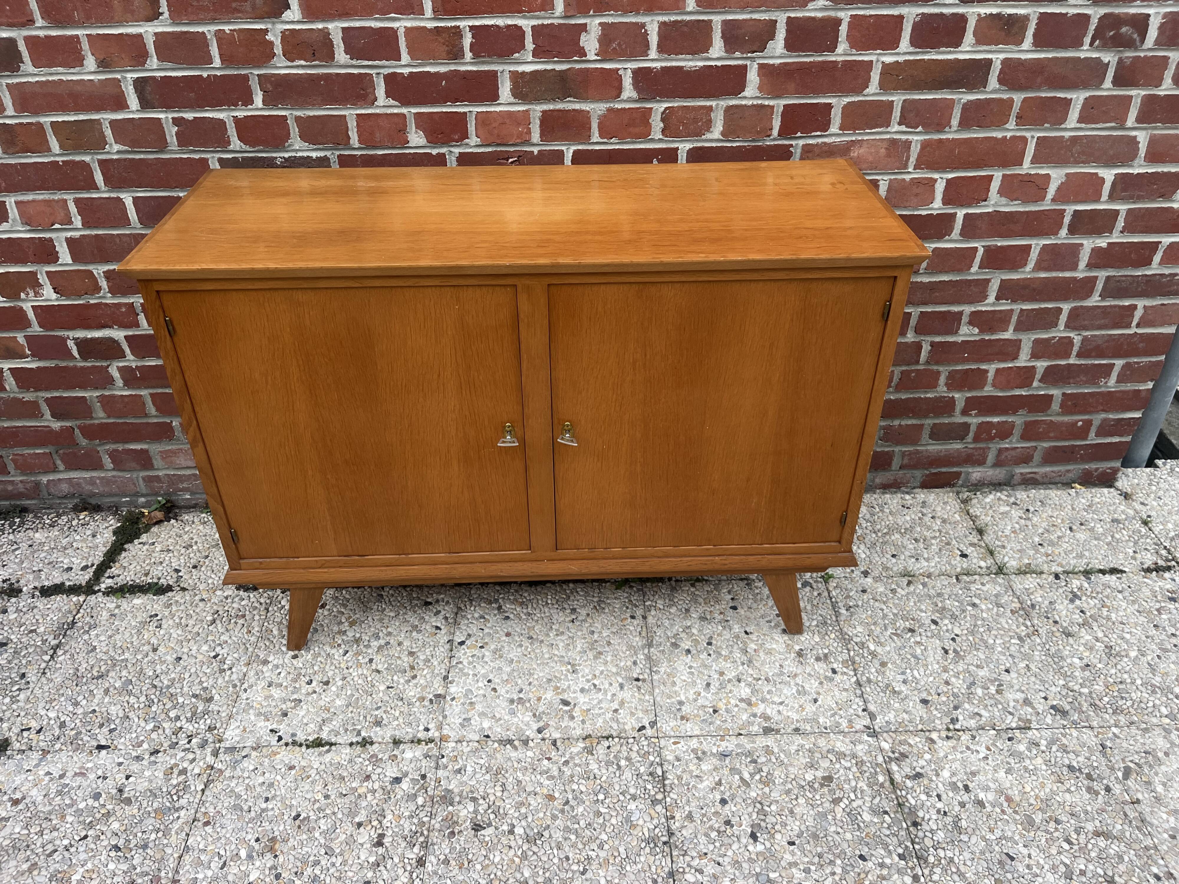 Commode vintage pieds compas