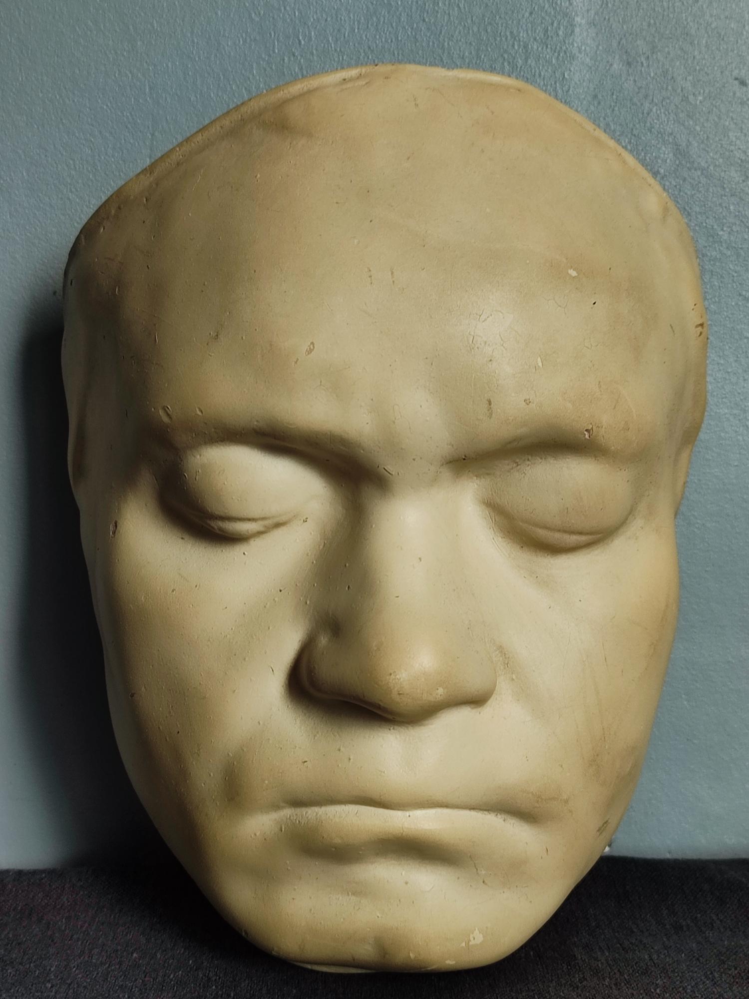 Plaster head