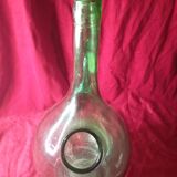 Carafe ancienne en verre soufflee avec reservoir fraicheur / vintage