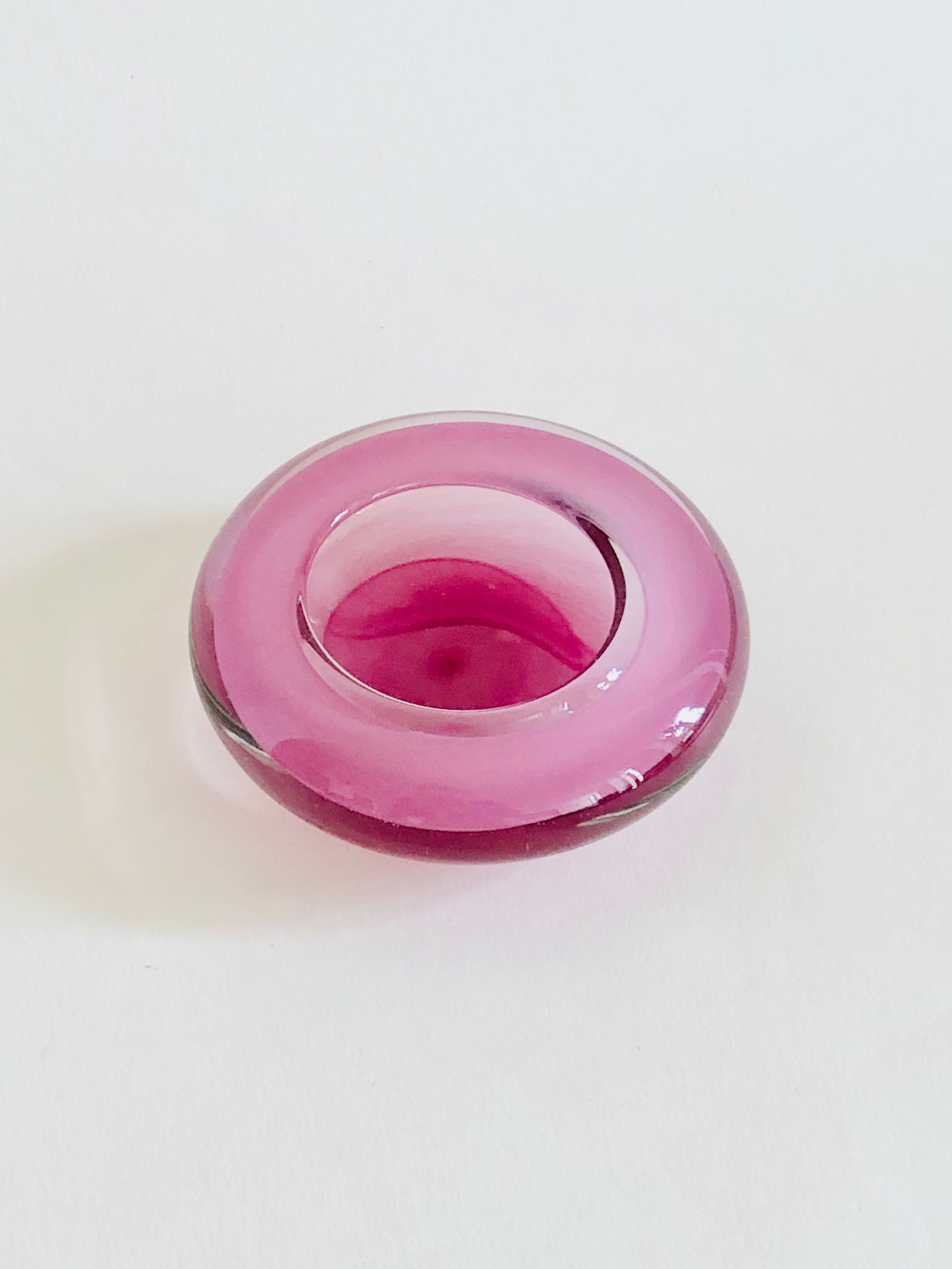 Vintage pink glass pocket trays