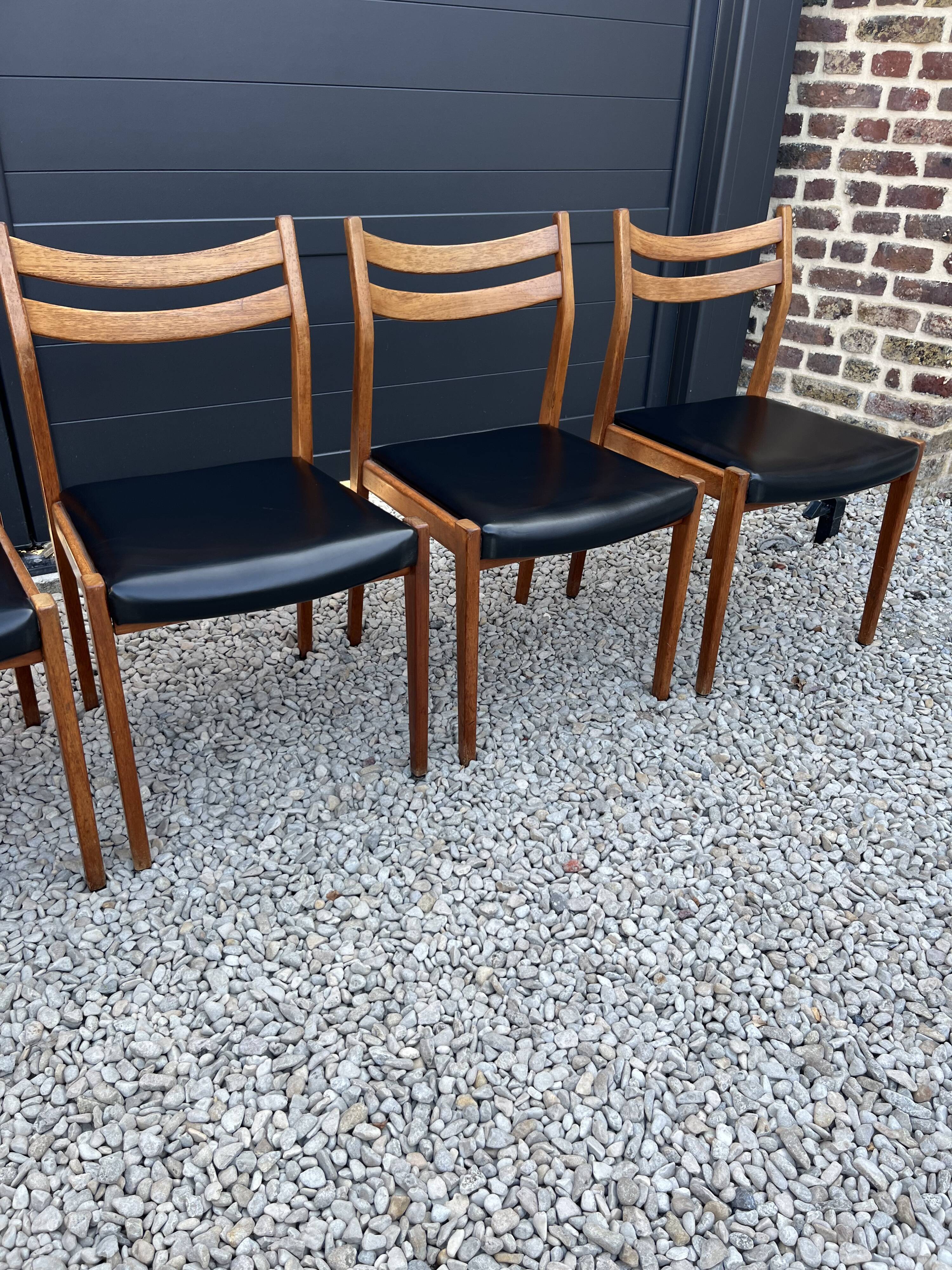 Set de 6 chaises scandinave en teck et cuir noir