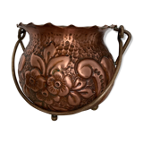 Vase en cuivre ancien