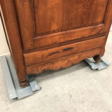 Walnut French bonnetiere