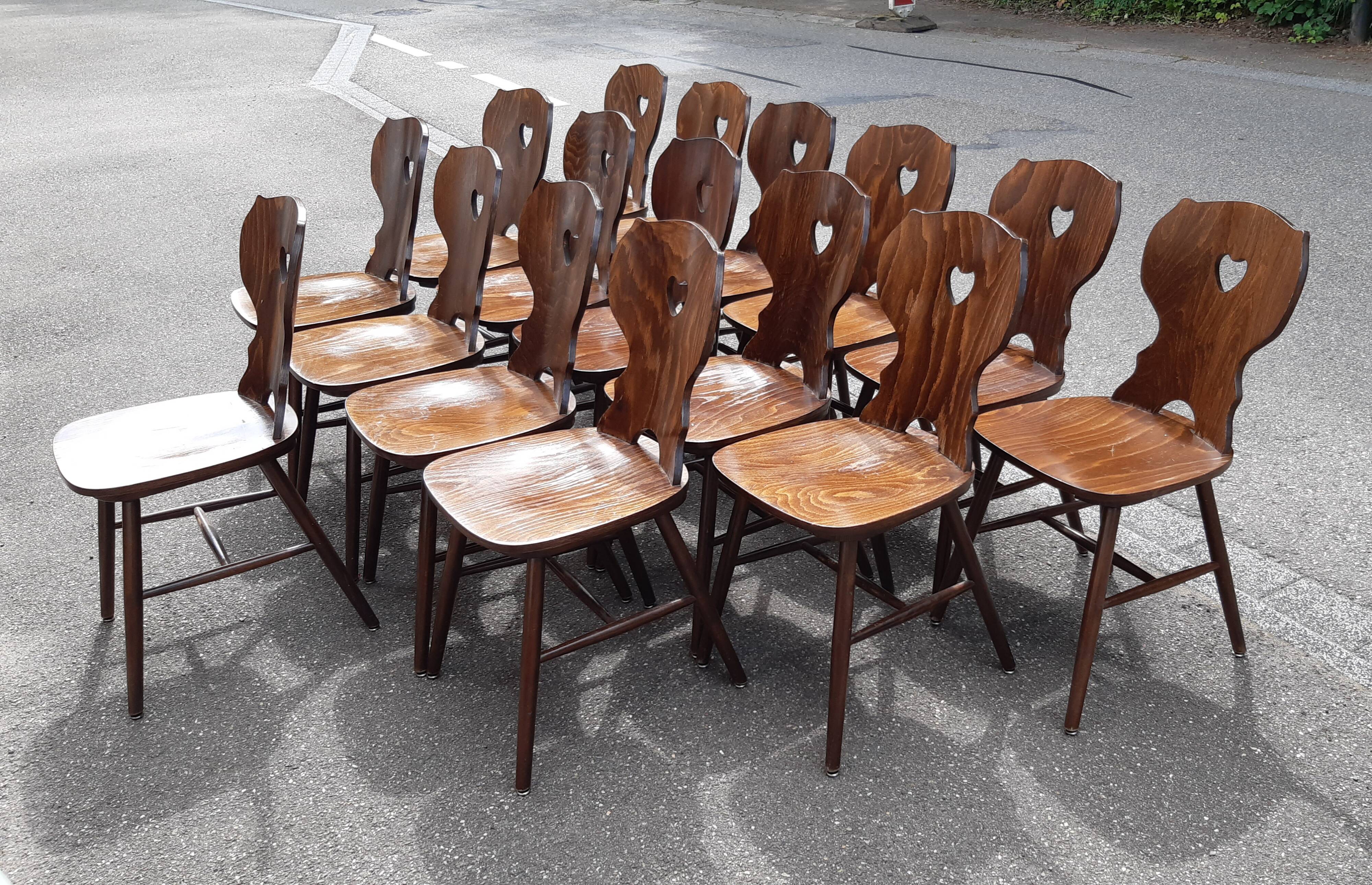 Lot 16 chairs bistro brasserie chalet deco mountain