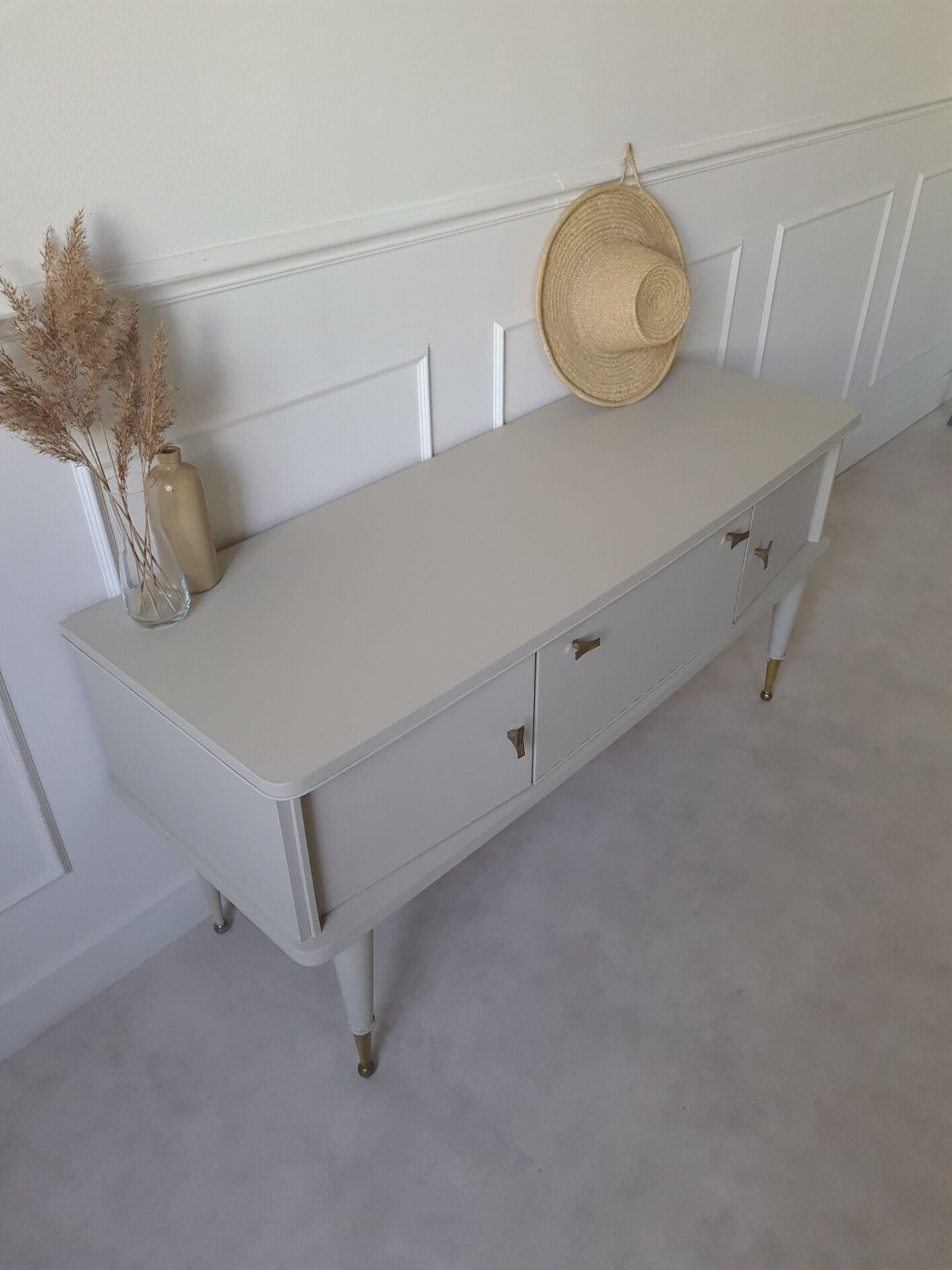 Beige row